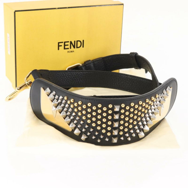 【日本直送】FENDI 怪獸鉚釘肩帶,皮革材質,尺寸 31.5-39.4 英寸,黑色金色,正品 am9364-10