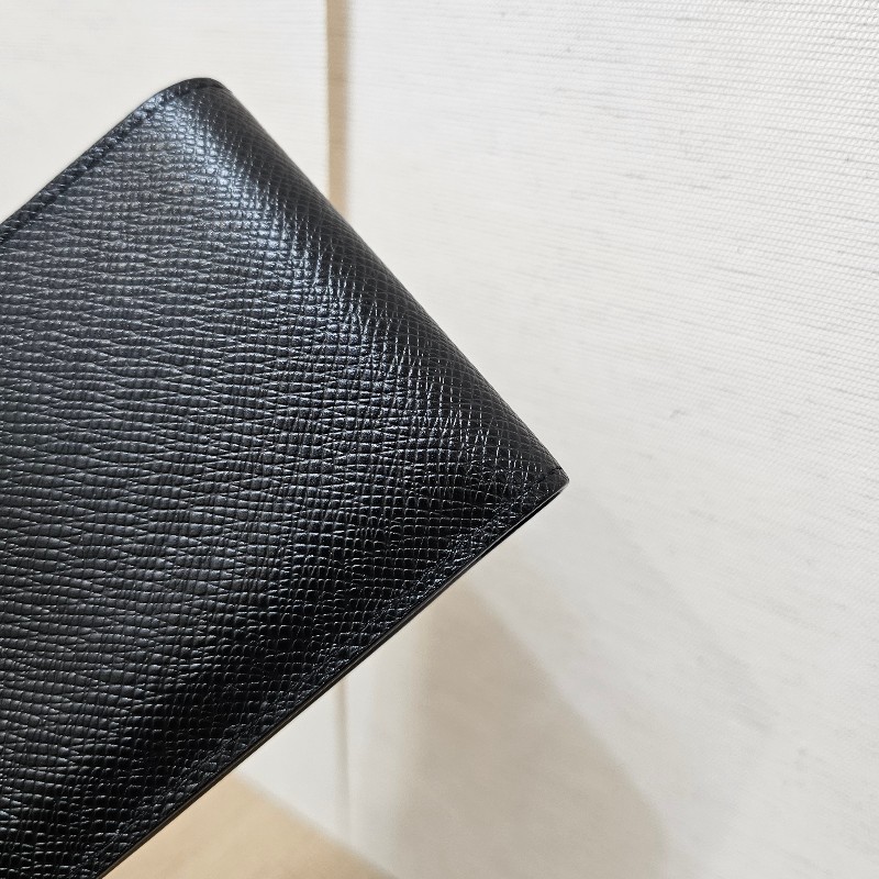 [男生福利品況優❣️] LV黑Taiga牛皮Multiple短夾-13