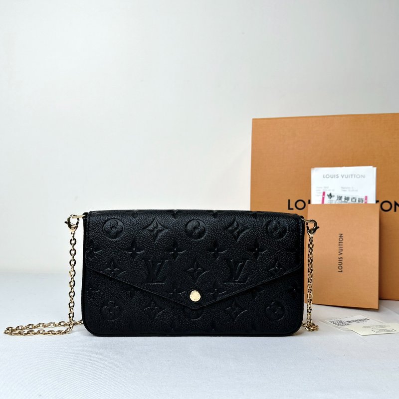 LV 三合一黑壓紋鏈帶包-0