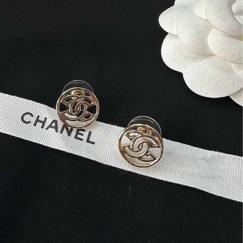 【配件:盒子 💕】Chanel 圓形 鏤空 金色 雙C 耳釘耳環-2