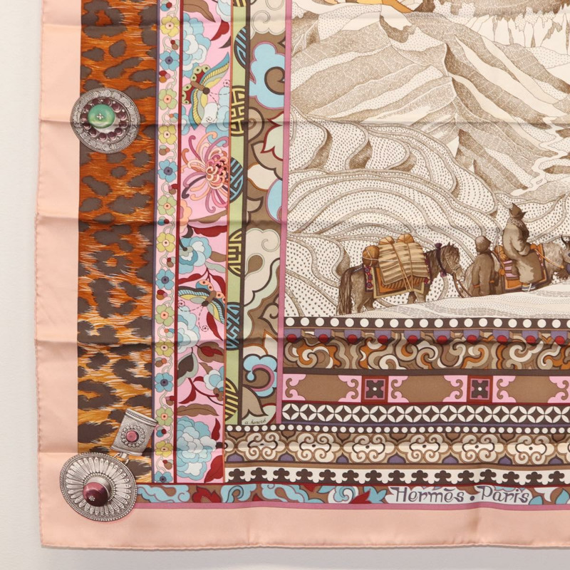 【日本直送】HERMES Carre 90 圍巾 LA FEMME AUX SEMELLES DE VENT 絲綢粉紅正品 am9373-3