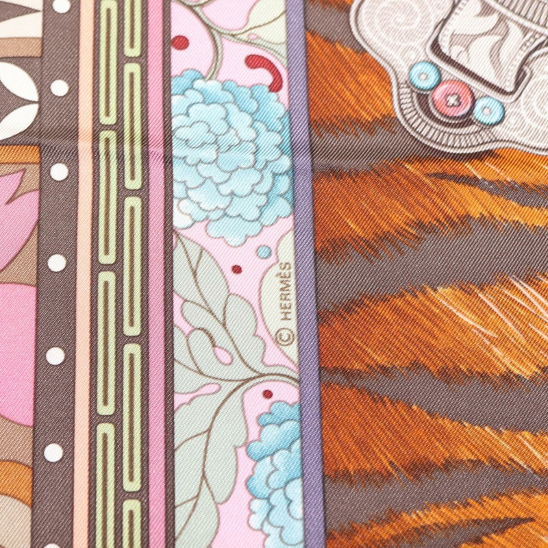 【日本直送】HERMES Carre 90 圍巾 LA FEMME AUX SEMELLES DE VENT 絲綢粉紅正品 am9373-6