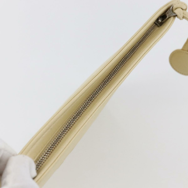 【日本直送】香奈兒山茶花手拿包 羊皮 米色 CC Auth bs29452-4