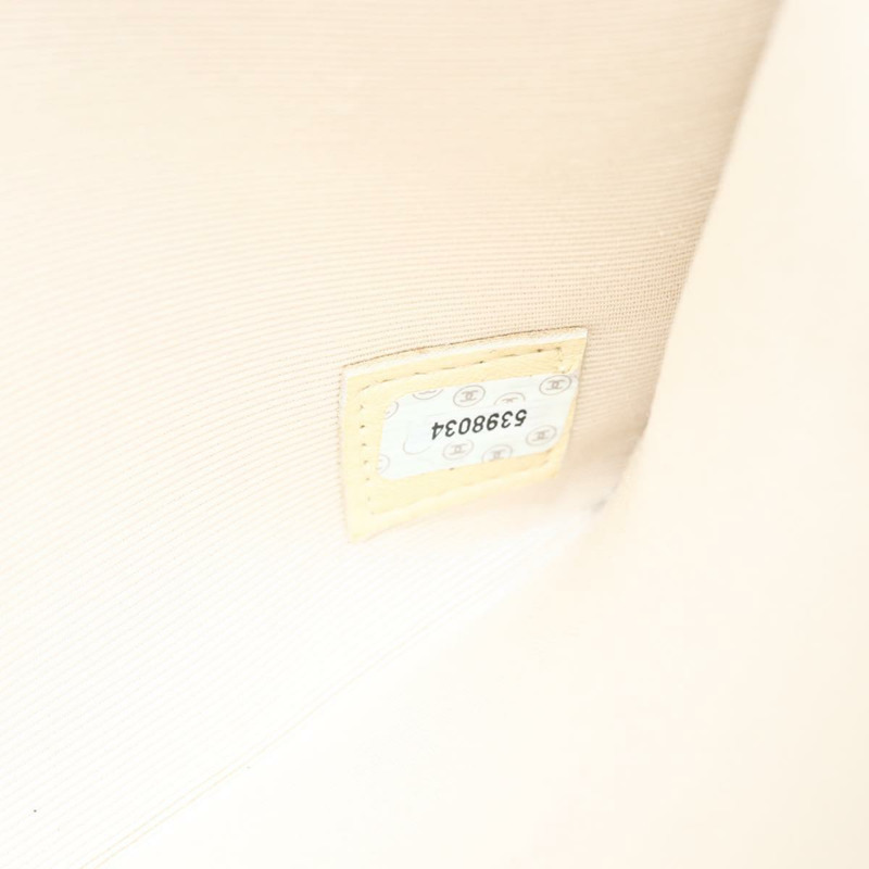 【日本直送】香奈兒山茶花手拿包 羊皮 米色 CC Auth bs29452-11