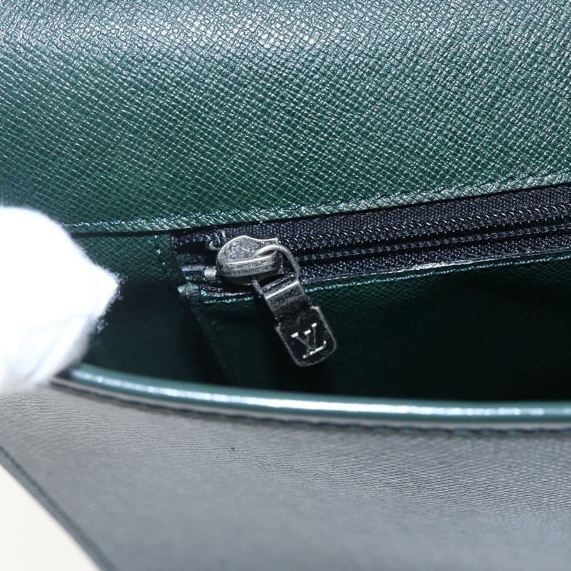 【日本直送】路易威登 Taiga 皮革手拿包 Epicea MI0924 LV 正品 th6424-8