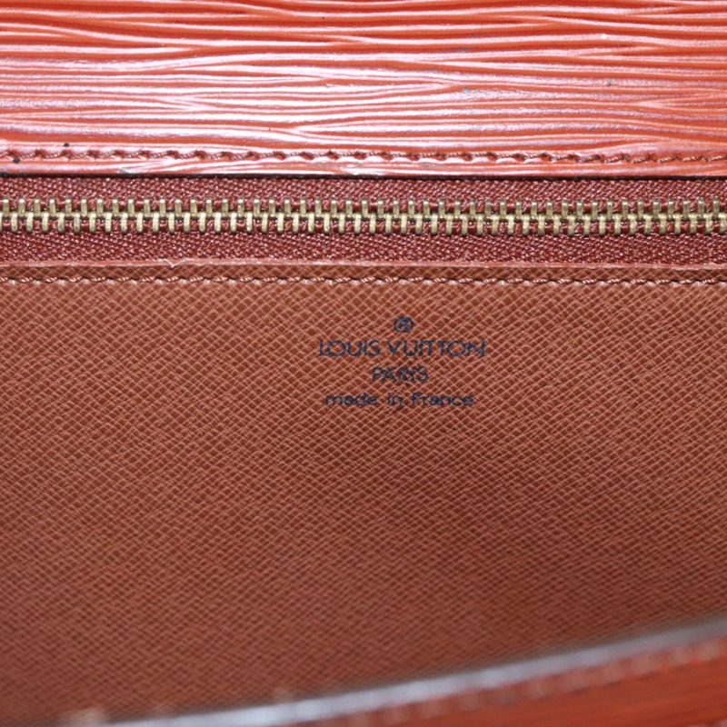 【日本直送】路易威登 Epi Serie Dragonne 手拿包肯亞棕色 M52613 LV 正品 th6396-17