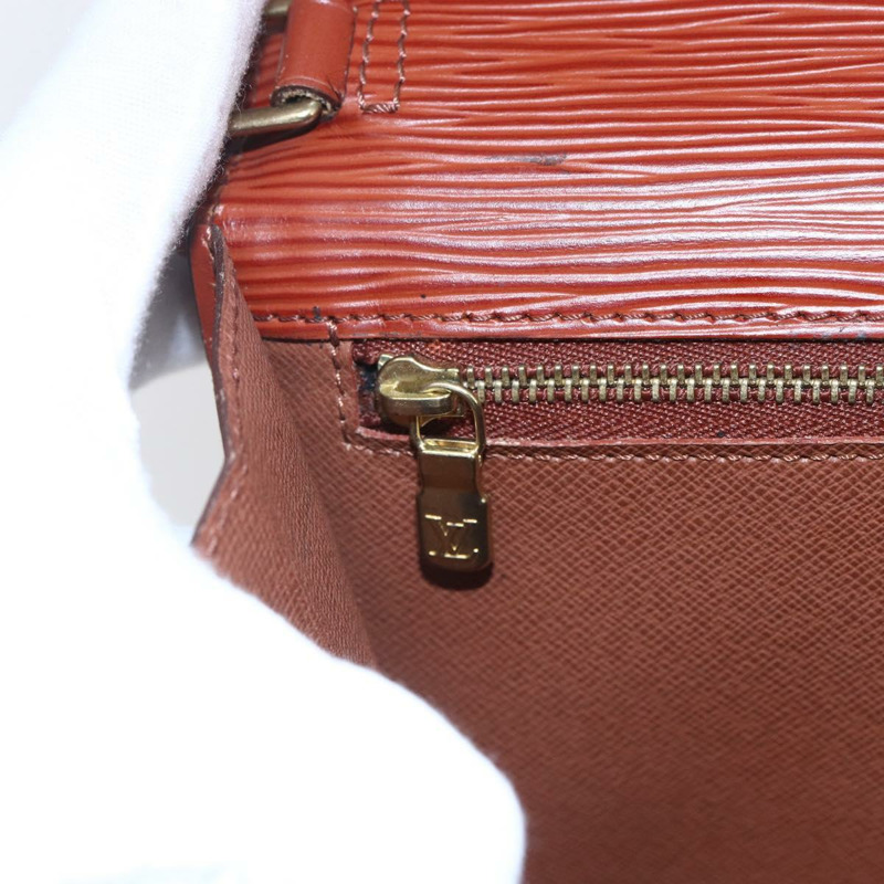 【日本直送】路易威登 Epi Serie Dragonne 手拿包肯亞棕色 M52613 LV 正品 th6396-18