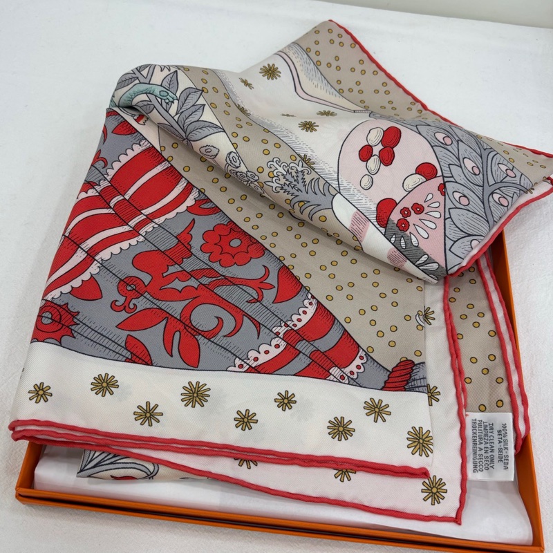 HERMES愛馬仕絲巾《時代新聲》90*90cm全新-3
