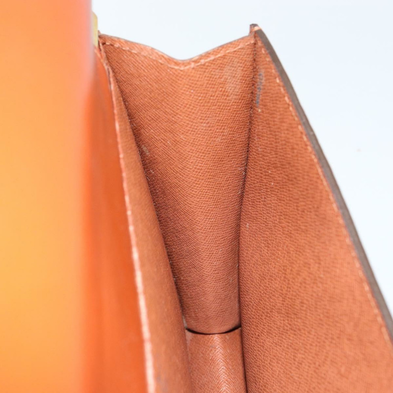 【日本直送】路易威登 Epi Grenel 棕色肯亞 M52363 LV 正品 ep11143-18