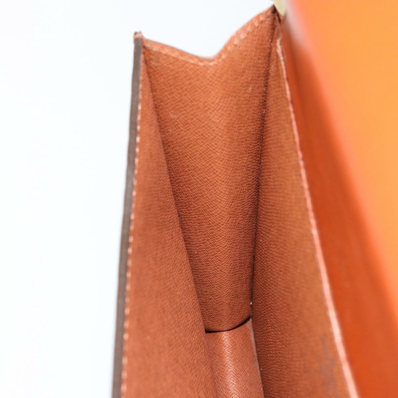 【日本直送】路易威登 Epi Grenel 棕色肯亞 M52363 LV 正品 ep11143-19