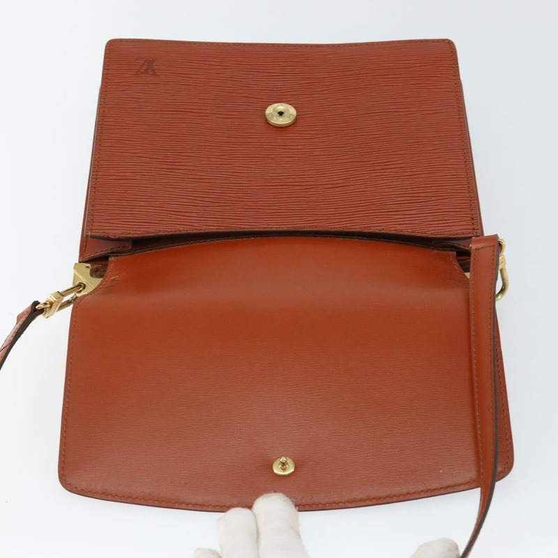 【日本直送】路易威登 Epi Grenel 棕色肯亞 M52363 LV 正品 ep11143-20