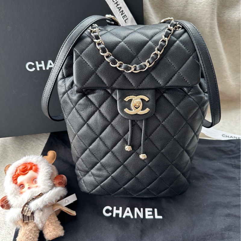 【配件:防塵袋 💕99新】Chanel 25c 薩爾茨堡 黑金 雙肩包 背包 大號-0