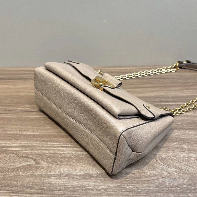 LV 金扣牛皮壓花vavin肩背鏈條包 25.5*15*8 98新配件塵袋-2