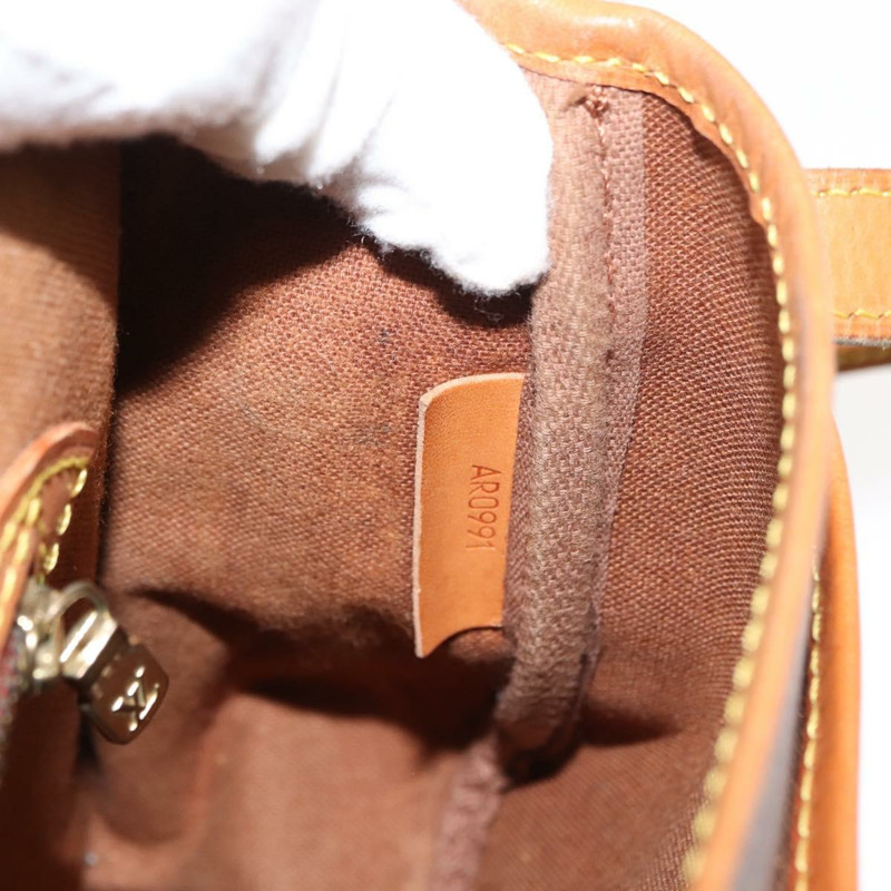 【日本直送】路易威登 Monogram Gibeciere MM 肩背包 M42247 LV Auth ep11068-11