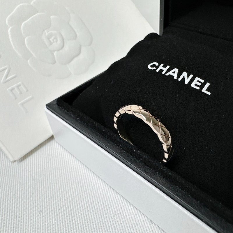 CHANEL COCO CRUSH米金戒指-3