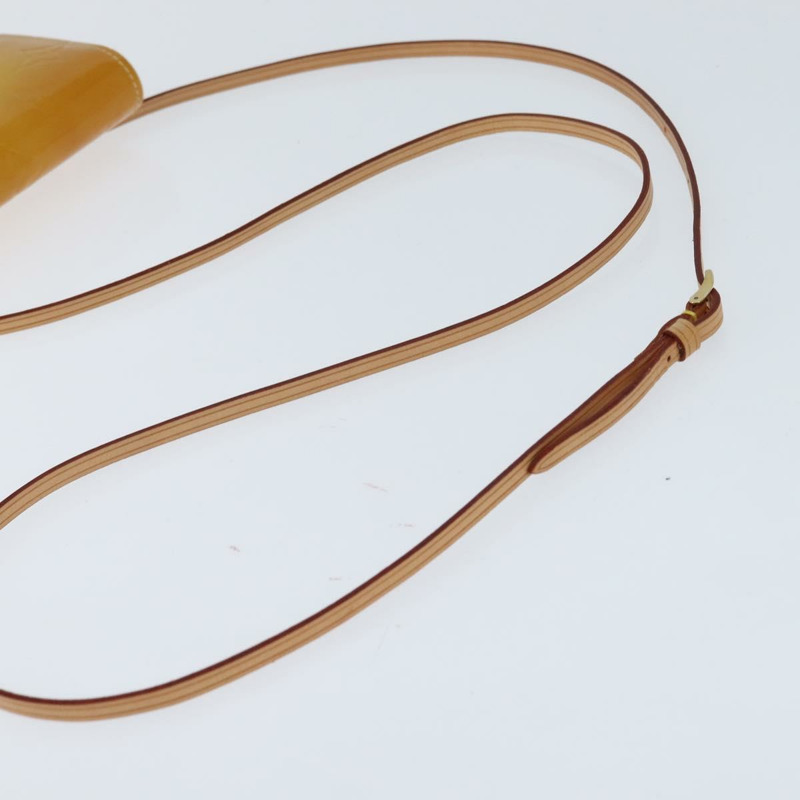 【日本直送】路易威登 Monogram Vernis Walker 錢包 亮黃色 M91074 LV Auth ep10966-6