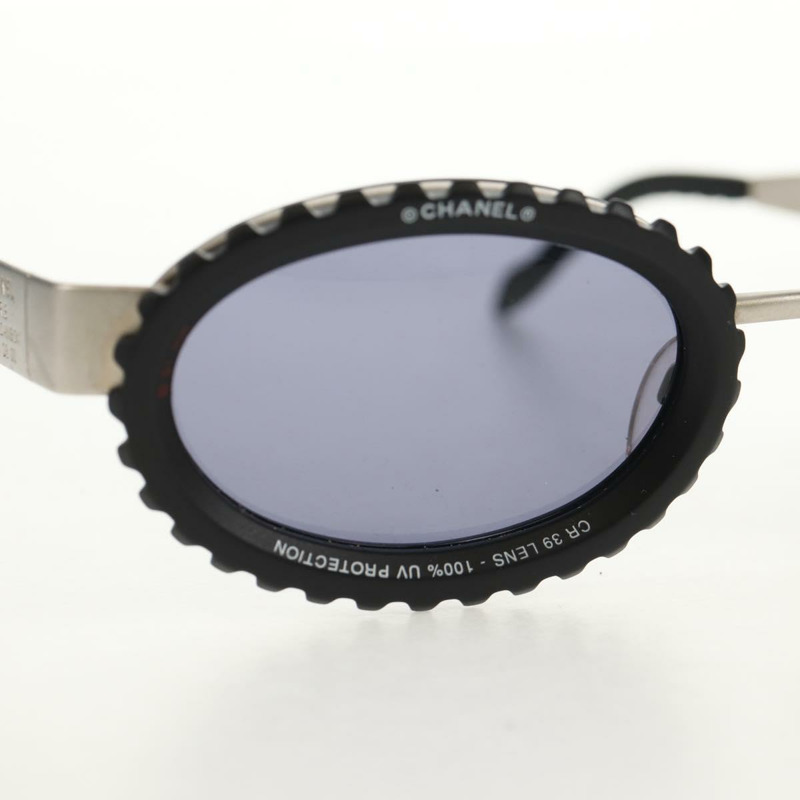 【日本直送】香奈兒 31 RUE CAMBON 太陽眼鏡 金屬 銀黑色 10506 90405 CC Auth SW1746V-4