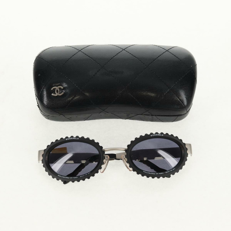 【日本直送】香奈兒 31 RUE CAMBON 太陽眼鏡 金屬 銀黑色 10506 90405 CC Auth SW1746V-11