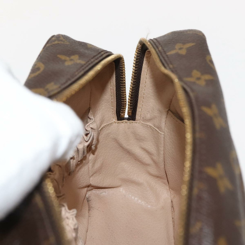 【日本直送】路易威登 Monogram Trousse Toilette 28 手拿包 M47522 LV Auth am9404-17