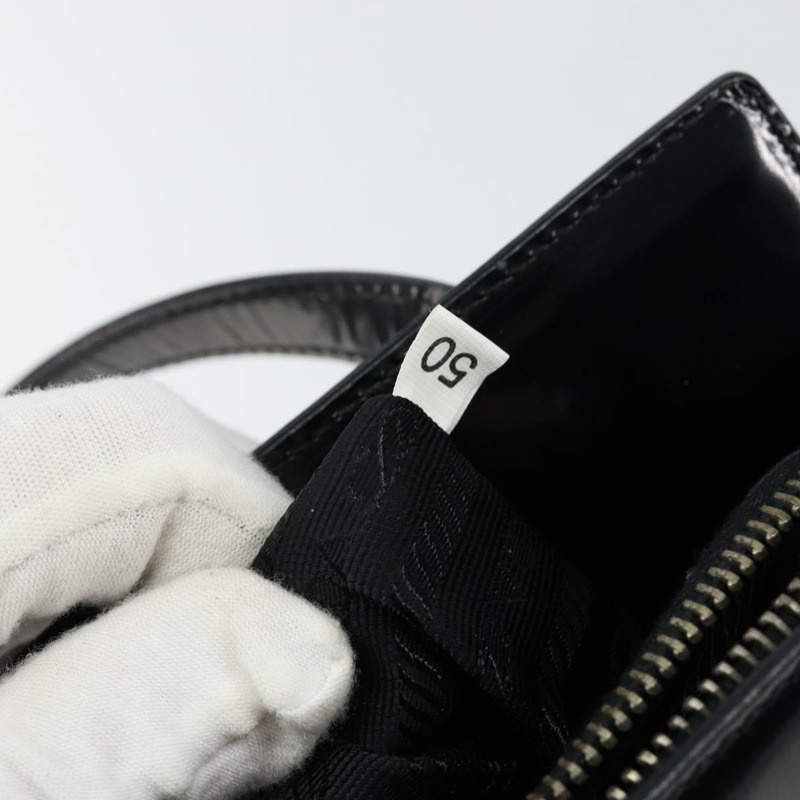 【日本直送】PRADA 琺瑯黑銀色手提包 Auth 146981-11