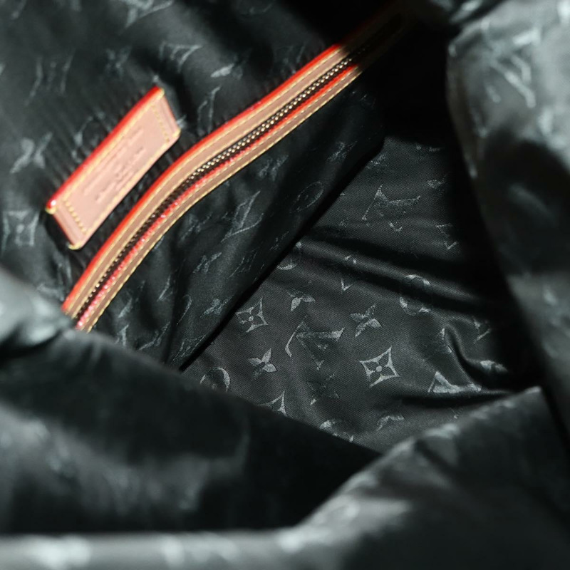 【日本直送】路易威登(LOUIS VUITTON)漆皮綠色肩背包 M93187 LV Auth 128536-9