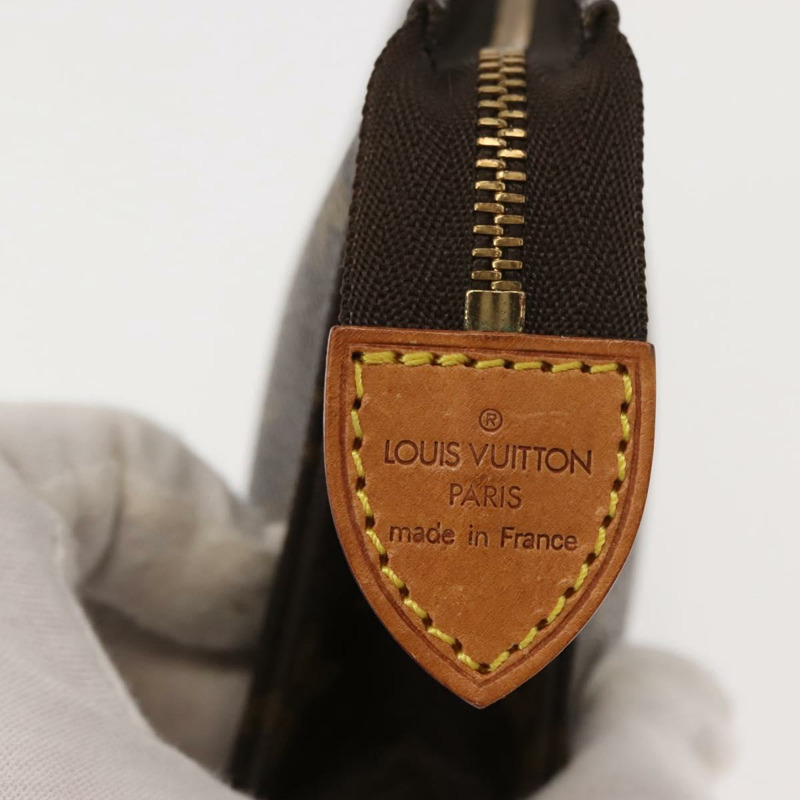 【日本直送】路易威登 Monogram Poche Toilette 15 手拿包 M47546 LV Auth 148928-7