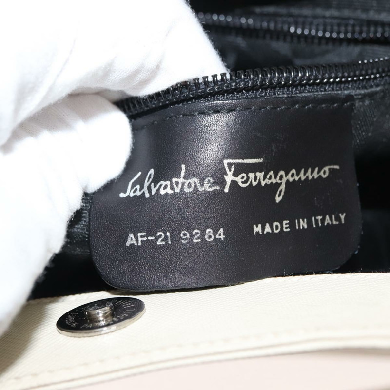 【日本直送】Salvatore Ferragamo 黑色銀色皮革肩背包 正品 BA7335-11