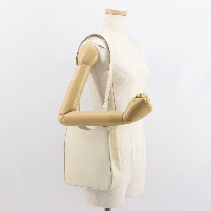 【日本直送】Salvatore Ferragamo 黑色銀色皮革肩背包 正品 BA7335-19