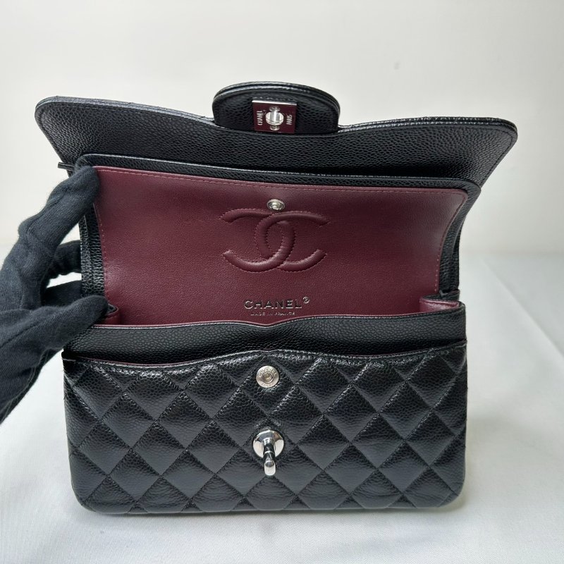 CHANEL 荔枝黑銀牛Coco 23-7