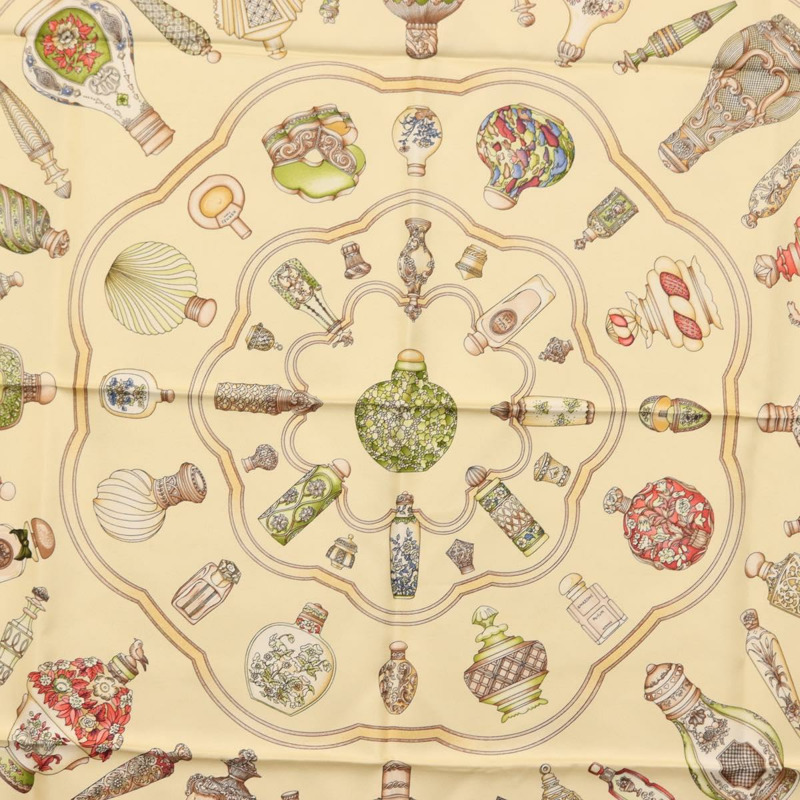 【日本直送】HERMES Carre 90 圍巾「Qu importe le flacon」絲米色正品 am9538-5