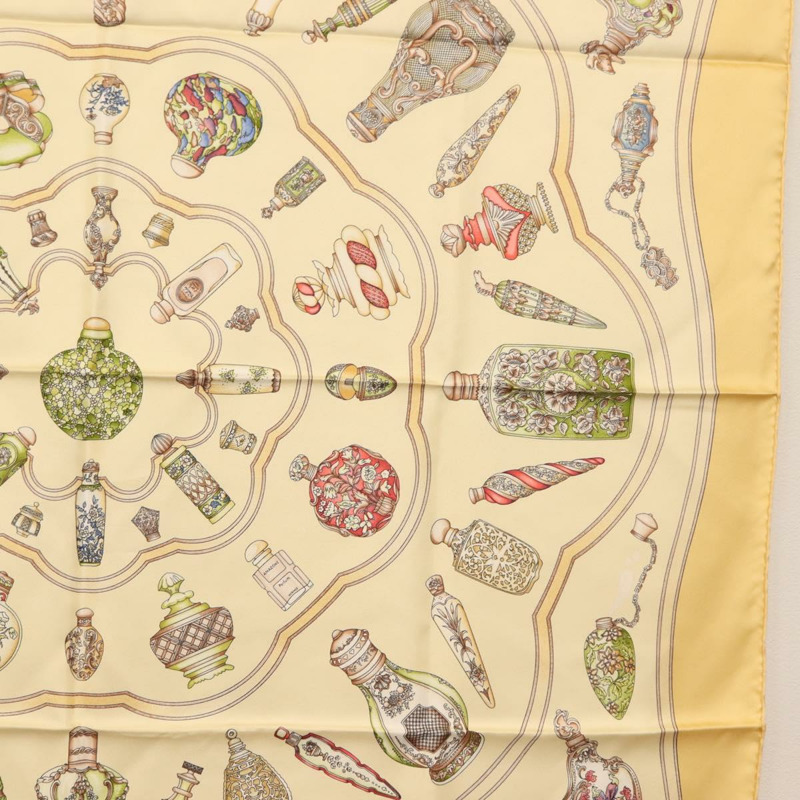 【日本直送】HERMES Carre 90 圍巾「Qu importe le flacon」絲米色正品 am9538-6