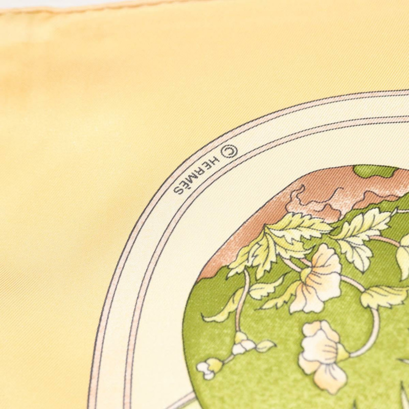 【日本直送】HERMES Carre 90 圍巾「Qu importe le flacon」絲米色正品 am9538-10
