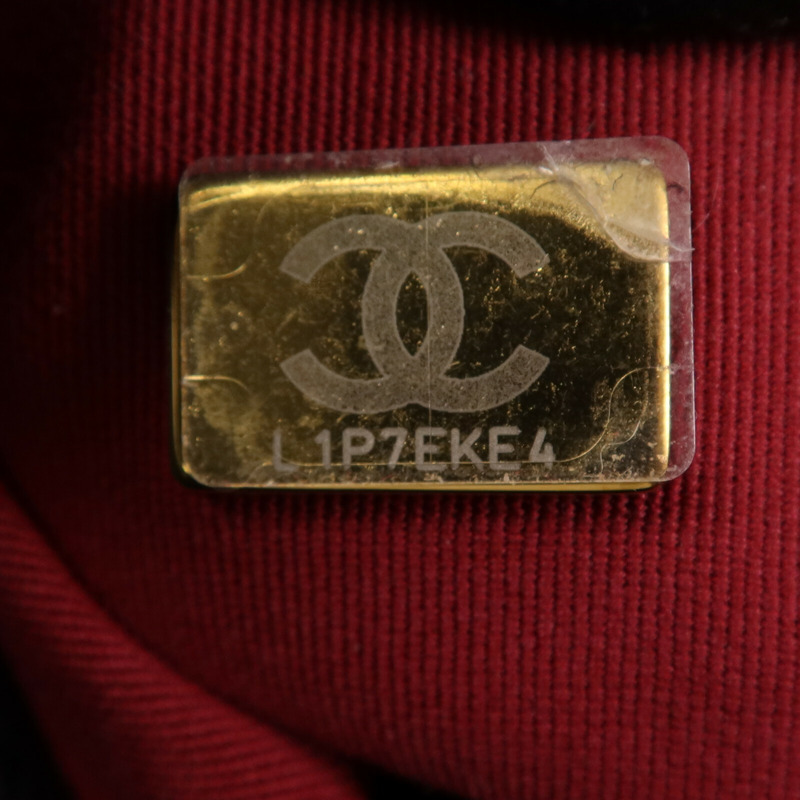 CHANEL 牛皮皮革Matelasse Tote金扣手挽袋-12