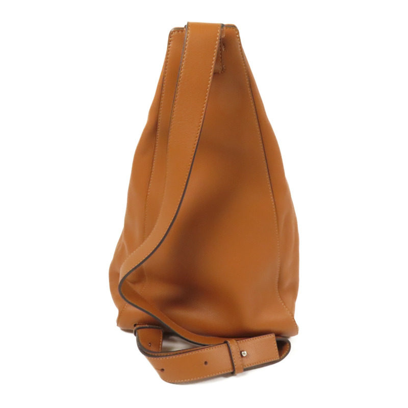LOEWE 牛皮皮革Anton Bag銀扣肩背袋-1