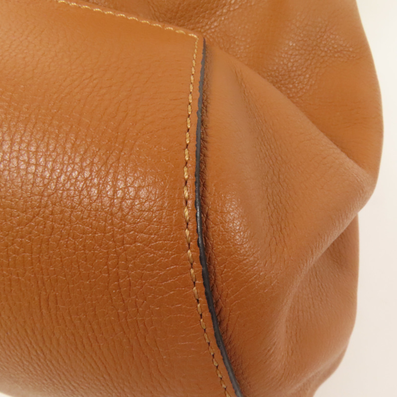 LOEWE 牛皮皮革Anton Bag銀扣肩背袋-8