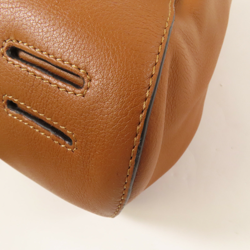 LOEWE 牛皮皮革Anton Bag銀扣肩背袋-10