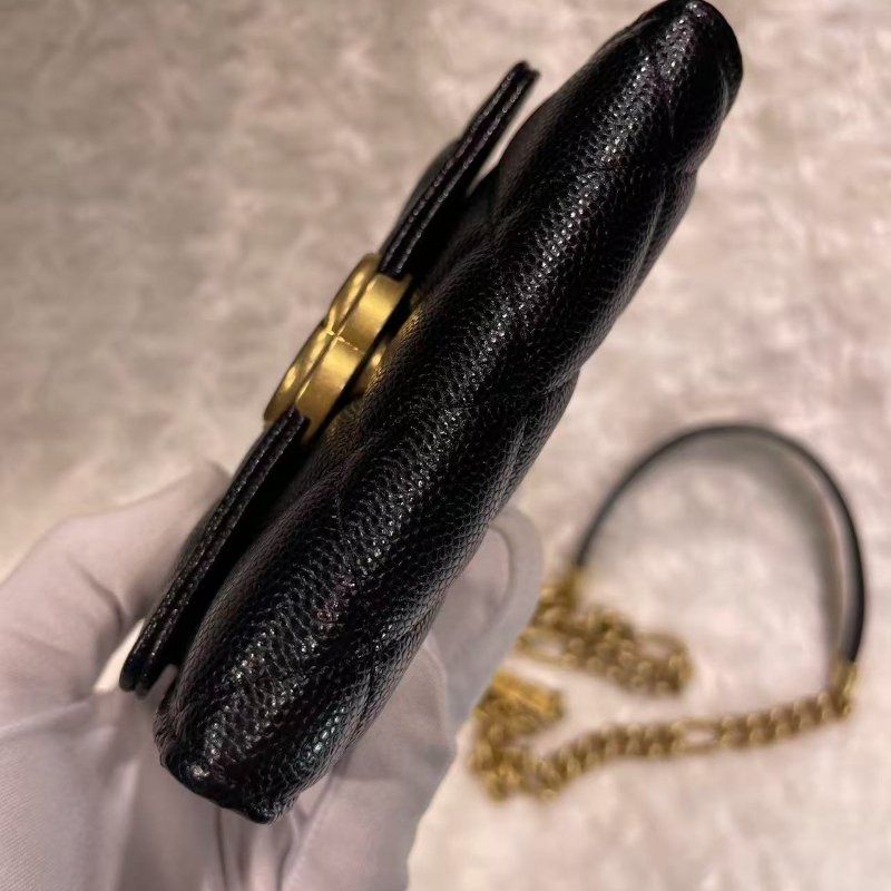 Chanel 21k金屬牌鏈條肩帶卡包-3