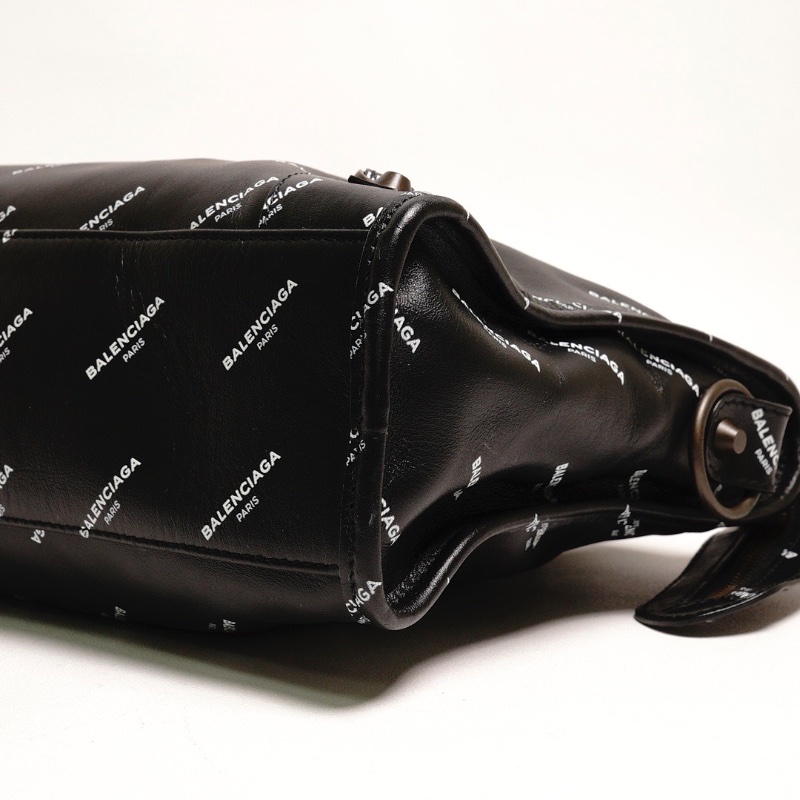 Balenciaga S City 機車包|滿版英文logo(黑色)-7