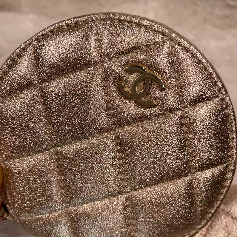 Chanel Airpods Pouch金扣零錢包-2