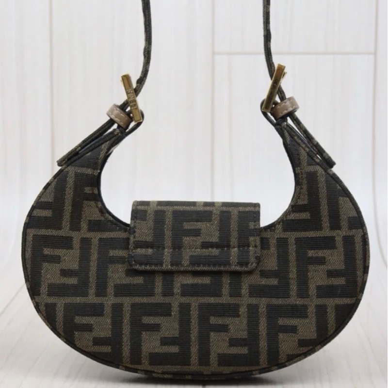 「JL精品代購 」97新 FENDI mini月牙包-3