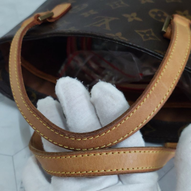 LV Vivian 🎀實品拍照🎀 薇薇安M51172(9成新)小號 菜籃子 手提包 單肩包-65