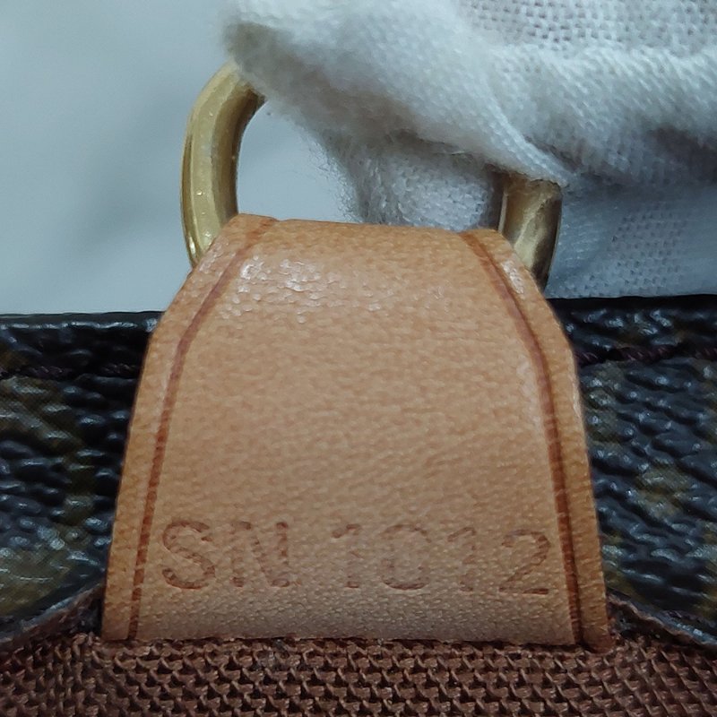 LV Vivian 🎀實品拍照🎀 薇薇安M51172(9成新)小號 菜籃子 手提包 單肩包-66