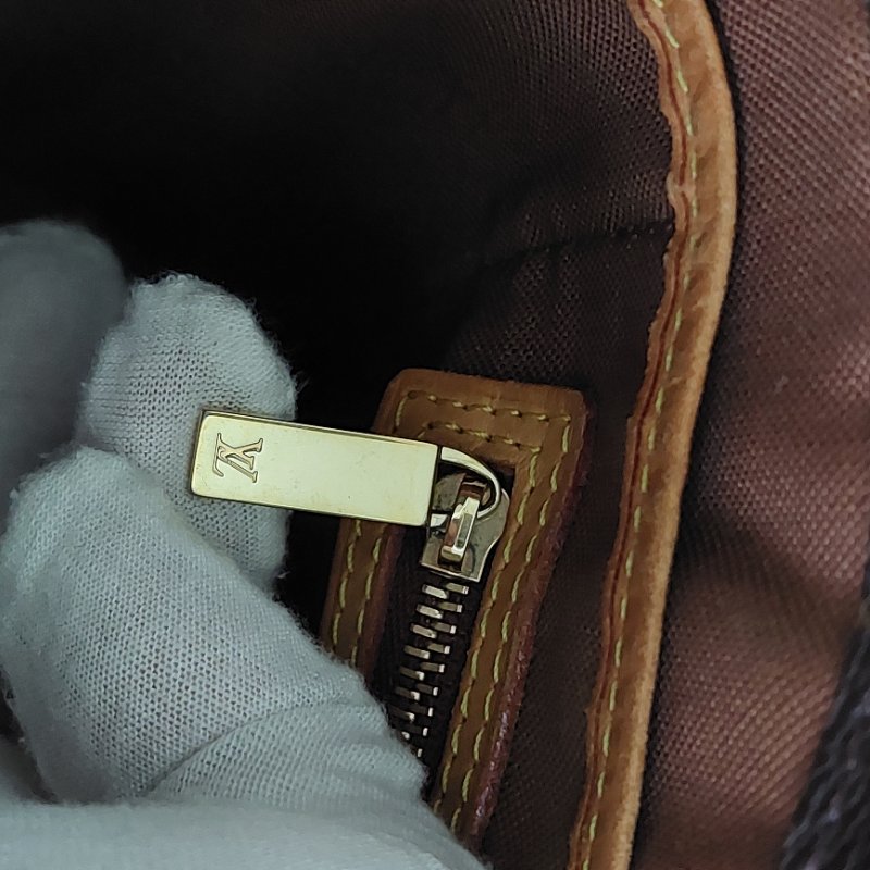 LV Vivian 🎀實品拍照🎀 薇薇安M51172(9成新)小號 菜籃子 手提包 單肩包-86