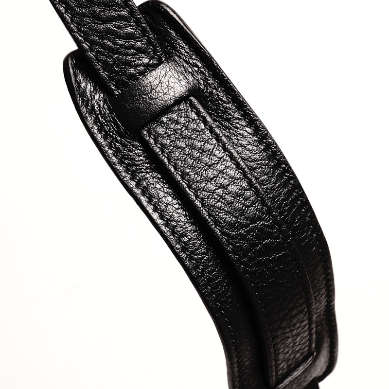 Prada黑金雙層荔紋相機包-12