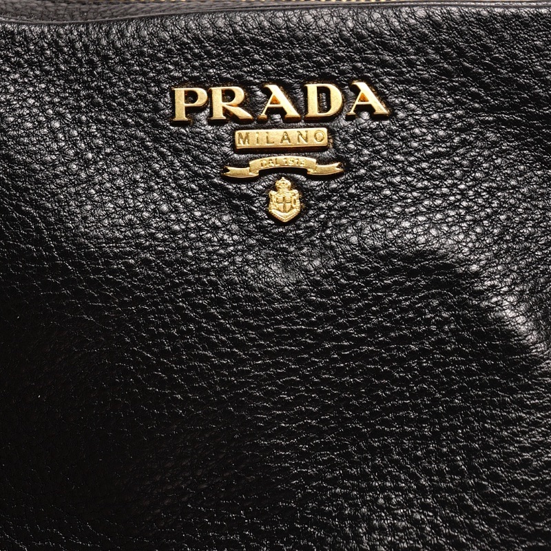 Prada黑金雙層荔紋相機包-13