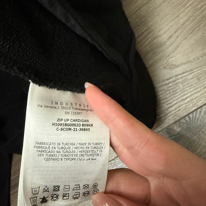 可議價✨MONCLER男款運動外套-6