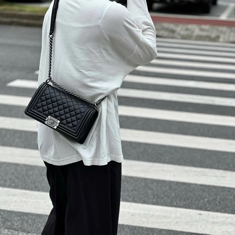 🈶購證 #25萬入手 #99新 香奈兒黑銀Leboy25鏈條斜挎包 #超爆款 #超甜價-3