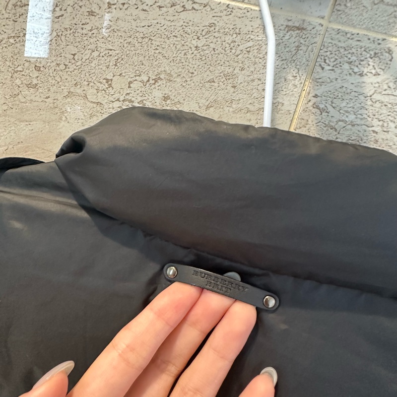 全新✨Burberry Brit 低調奢華 可以穿一輩子老錢風80%鴨絨20%鴨毛 黑色縮腰羽絨外套 S-11