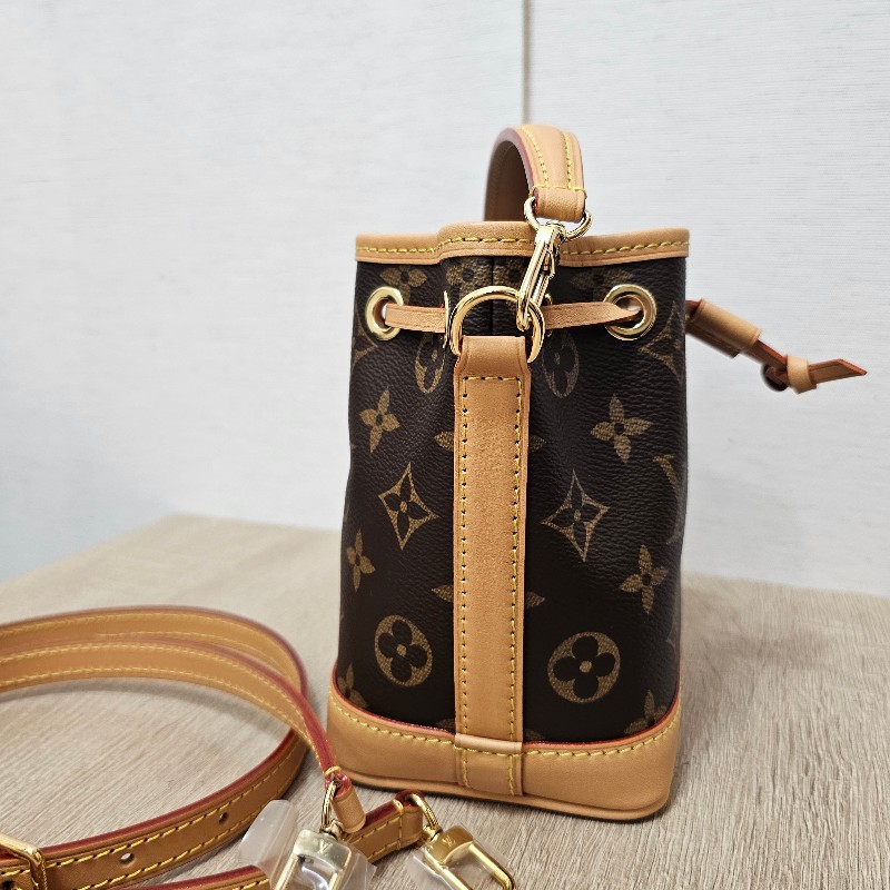 [品況新❣️] LV老花金釦NanoNoe手提斜背水桶包-1