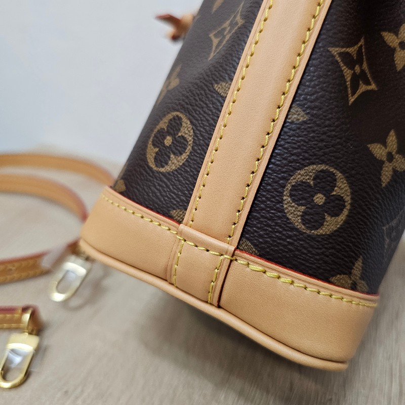 [品況新❣️] LV老花金釦NanoNoe手提斜背水桶包-10